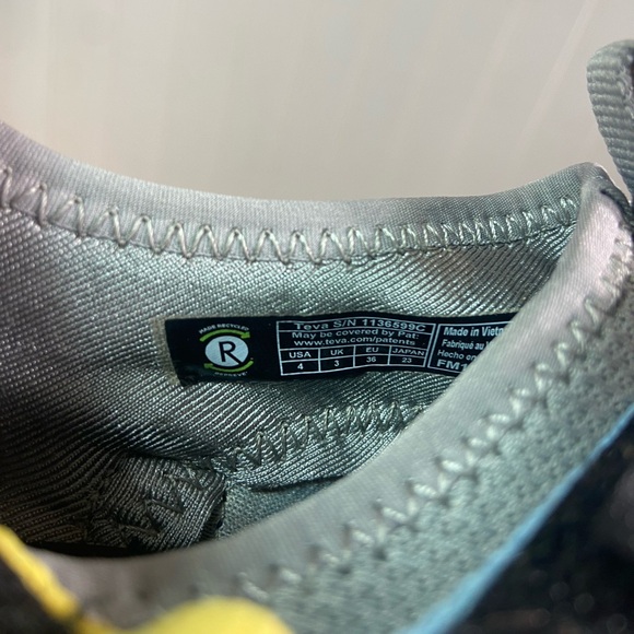 Teva Outflow Universal Slip On Closed Toe Water Shoes Multicolor Unisex Kids 4 - Picture 13 of 13